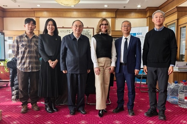 OBREAL一行访问国际工程教育中心